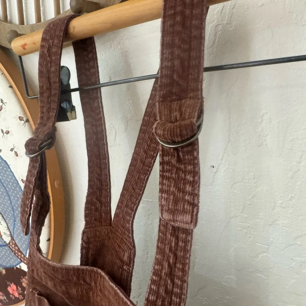 Aerie XXS corduroy brown overalls raw hems Adjustable strap - Picture 4 of 7